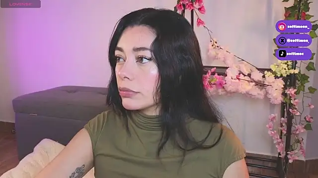 Snapshot of Soffimoon_ chatting on 10, 9, 2025 Soffimoon  online show from 10, 9, 2025