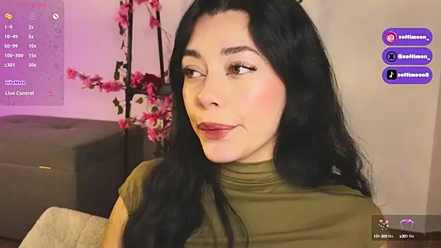 Snapshot of Soffimoon_ chatting on 23, 9, 2025 Soffimoon  online show from 23, 9, 2025