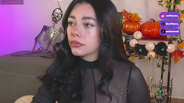 Snapshot of Soffimoon_ chatting on 29, 10, 2025 Soffimoon  online show from 29, 10, 2025