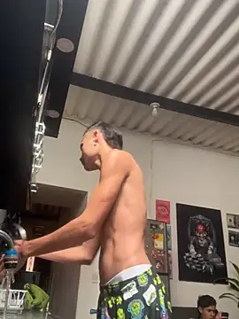 soyander03  online show from 5, 1, 2025