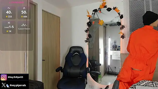 soyander03  online show from 15, 10, 2025