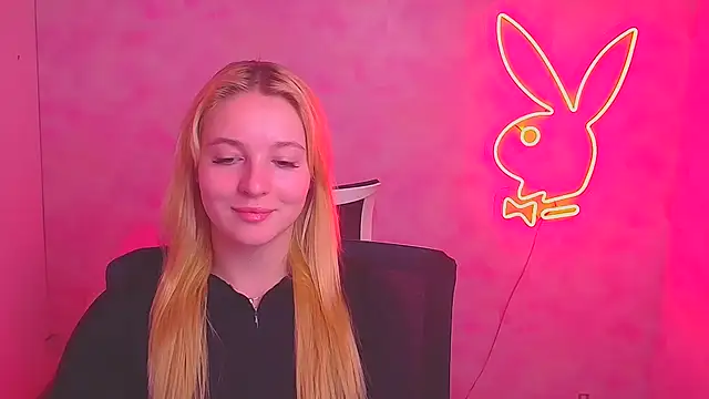 Snapshot of Milka_kiss_ chatting on 27, 2, 2025 Milka kiss online show from 27, 2, 2025