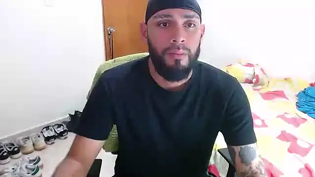 Snapshot of samir_music chatting on 1, 10, 2025 samir music online show from 1, 10, 2025