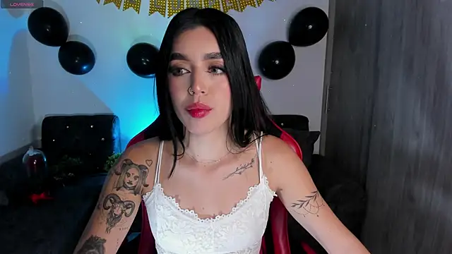 zoee jackson online show from 18, 4, 2026