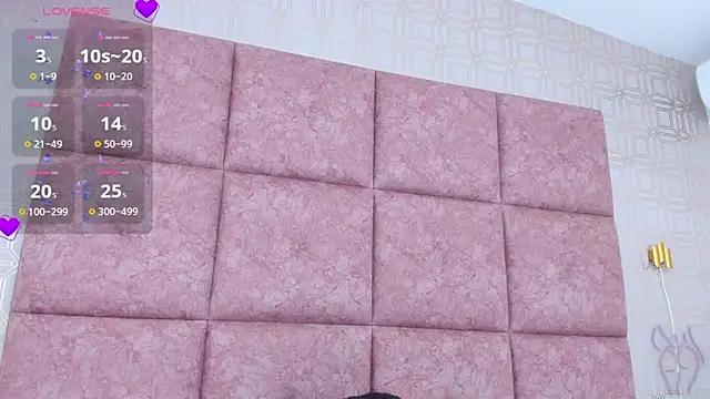 LilitRobins online show from 11, 2, 2025