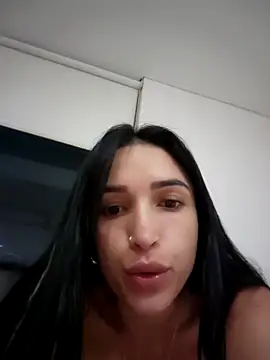 Snapshot of Naty_Santos chatting on 27, 11, 2025 Naty Santos online show from 27, 11, 2025