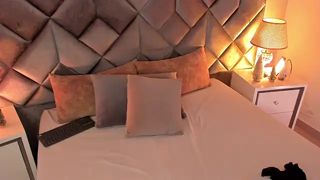 Luisa0110 online show from 18, 12, 2025