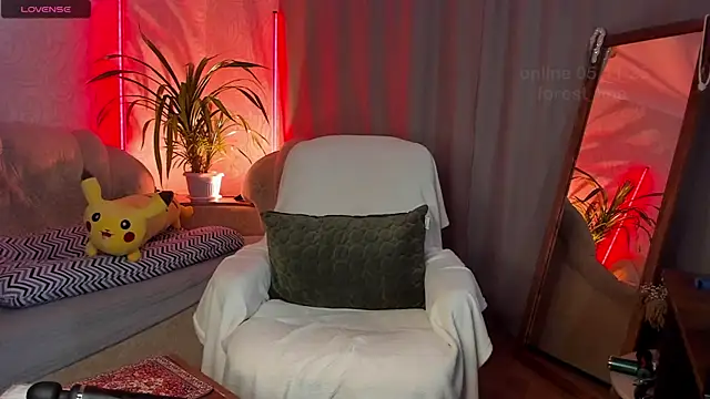 Snapshot of _Forest_Lina_ chatting on 5, 11, 2025 Forest Lina online show from 5, 11, 2025
