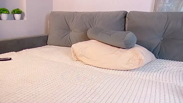 Ellaeternity online show from 6, 2, 2025