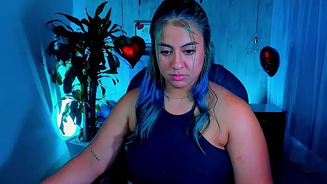 Snapshot of Xisu_ chatting on 13, 2, 2025 Xisu online show from 13, 2, 2025