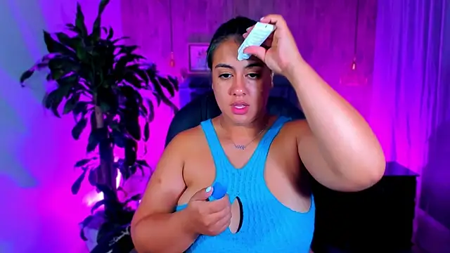 Snapshot of Xisu_ chatting on 17, 2, 2025 Xisu online show from 17, 2, 2025