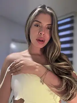 AmmyCollinsW online show from 8, 3, 2025