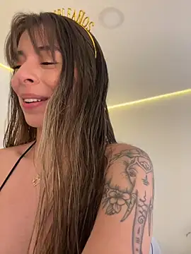 AmmyCollinsW online show from 3, 3, 2026