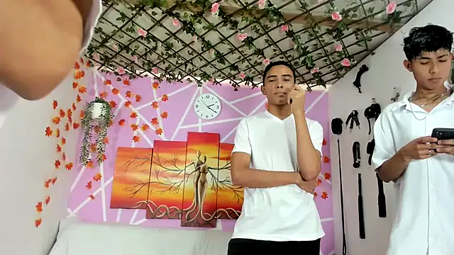 Snapshot of Fresahot2005 chatting on 14, 2, 2025 Fresahot2005 online show from 14, 2, 2025