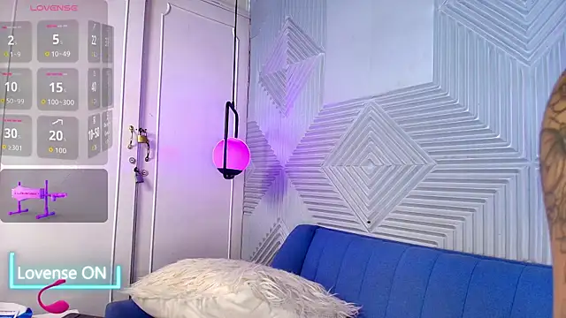 Snapshot of danika_mori1 chatting on 5, 11, 2025 danika mori1 online show from 5, 11, 2025