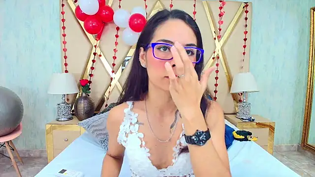 NicoleEsposito online show from 20, 2, 2025