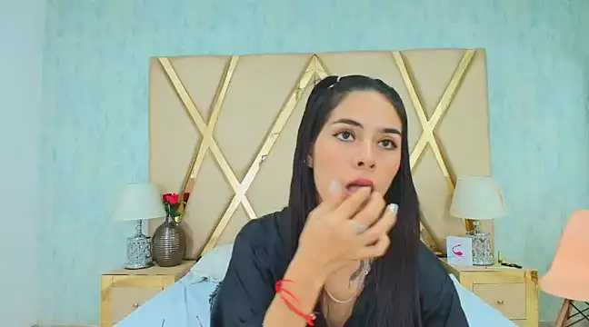 NicoleEsposito online show from 12, 3, 2025