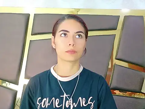 NicoleEsposito online show from 17, 9, 2025