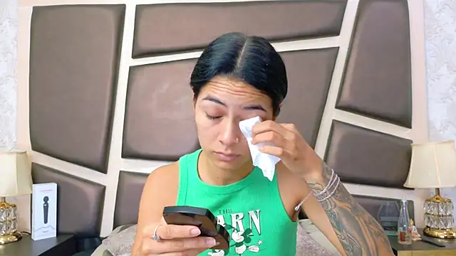 NicoleEsposito online show from 17, 7, 2026