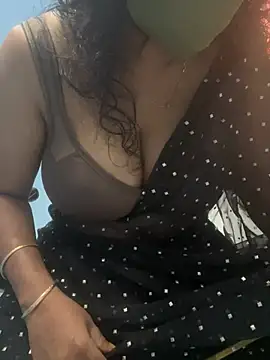 Snapshot of sajeetha chatting on 5, 1, 2025 sajeetha online show from 5, 1, 2025