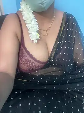 Snapshot of sajeetha chatting on 14, 4, 2026 sajeetha online show from 14, 4, 2026