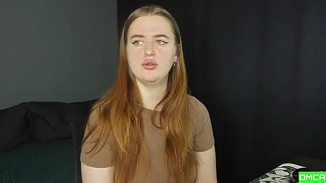 Snapshot of Pinku_kitsune chatting on 17, 11, 2025 Pinku kitsune online show from 17, 11, 2025