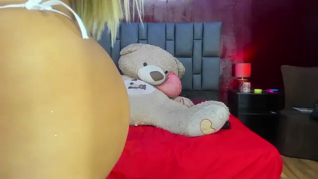 Snapshot of Dulcex69 chatting on 20, 2, 2025 Dulcex69 online show from 20, 2, 2025