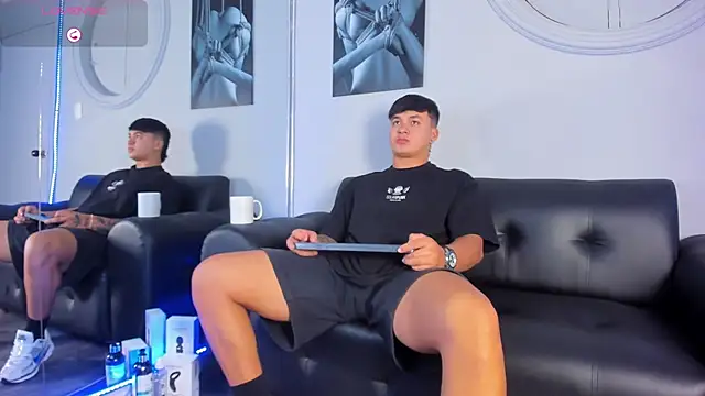 Snapshot of Cristopher_strong chatting on 22, 11, 2025 Cristopher strong online show from 22, 11, 2025