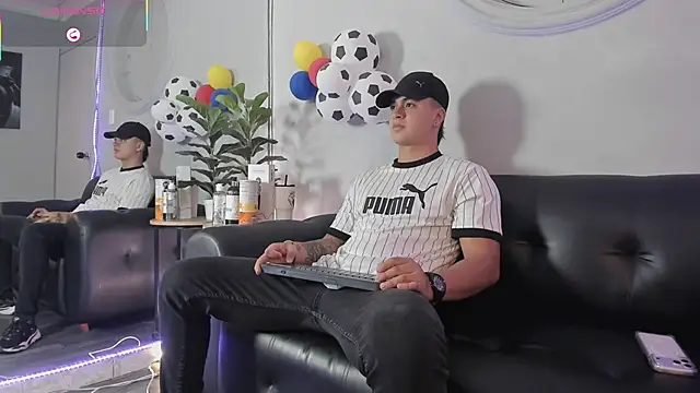 Snapshot of Cristopher_strong chatting on 26, 6, 2026 Cristopher strong online show from 26, 6, 2026