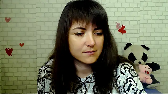 Snapshot of Darina_M_ chatting on 7, 5, 2026 Darina M online show from 7, 5, 2026