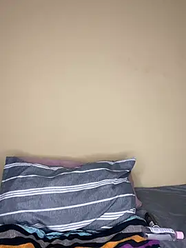 DarkBerry87 online show from 14, 2, 2025