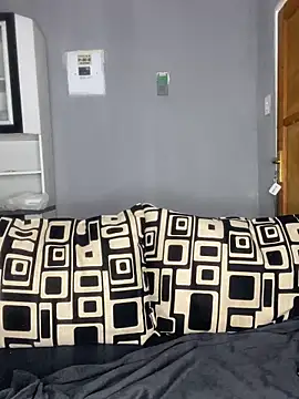 DarkBerry87 online show from 19, 2, 2025