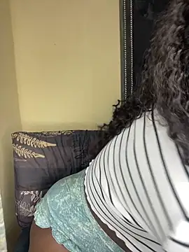 Snapshot of DarkBerry87 chatting on 14, 4, 2026 DarkBerry87 online show from 14, 4, 2026