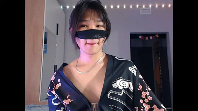 Snapshot of yukitori_2 chatting on 19, 1, 2025 yukitori 2 online show from 19, 1, 2025