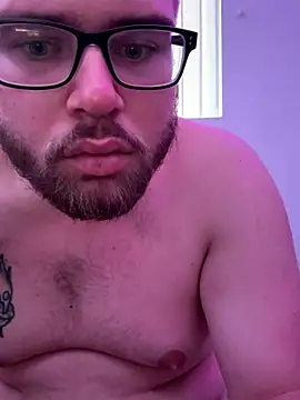 Snapshot of Comfortable_Bite chatting on 4, 11, 2025 Comfortable Bite online show from 4, 11, 2025