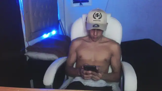 Snapshot of Iruma_fat_dick777 chatting on 2, 2, 2025 Iruma fat dick777 online show from 2, 2, 2025