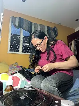 Freya Artemisa online show from 24, 4, 2026