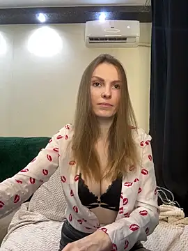 Snapshot of RachelBelI chatting on 12, 3, 2025 RachelBelI online show from 12, 3, 2025