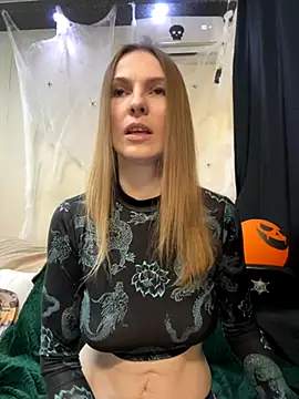 Snapshot of RachelBelI chatting on 4, 11, 2025 RachelBelI online show from 4, 11, 2025