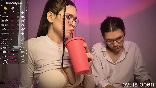 Snapshot of passiondesire_ chatting on 16, 10, 2025 passiondesire  online show from 16, 10, 2025