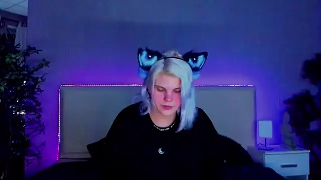 JoannLowe online show from 15, 1, 2025