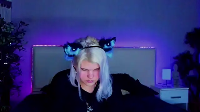 JoannLowe online show from 18, 1, 2025