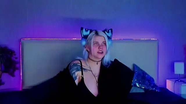 JoannLowe online show from 21, 2, 2025