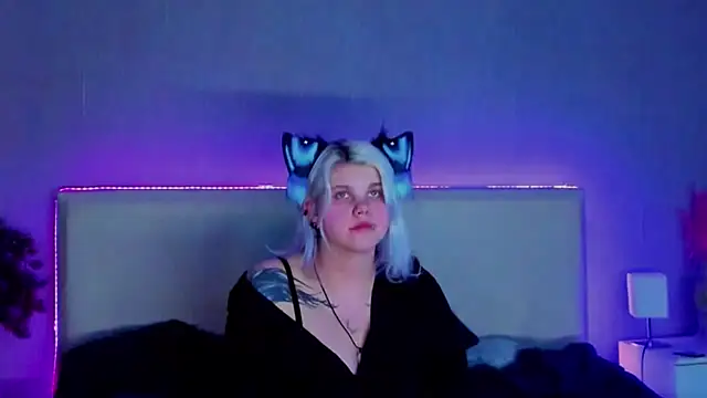 JoannLowe online show from 2, 3, 2025