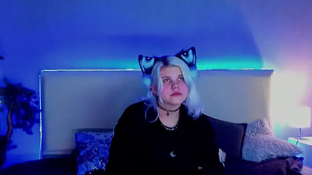 JoannLowe online show from 7, 3, 2025