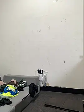 Snapshot of MiamiBang chatting on 3, 2, 2025 MiamiBang online show from 3, 2, 2025