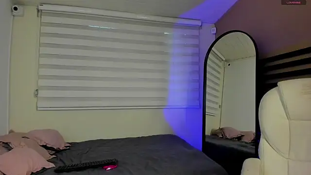 Catyloves online show from 27, 11, 2025