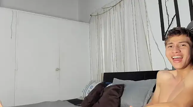 Snapshot of miguel_hz chatting on 22, 2, 2025 miguel hz online show from 22, 2, 2025