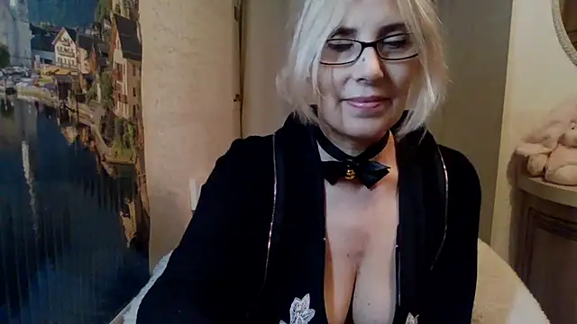 Snapshot of sweet_raspberry chatting on 12, 1, 2025 sweet raspberry online show from 12, 1, 2025