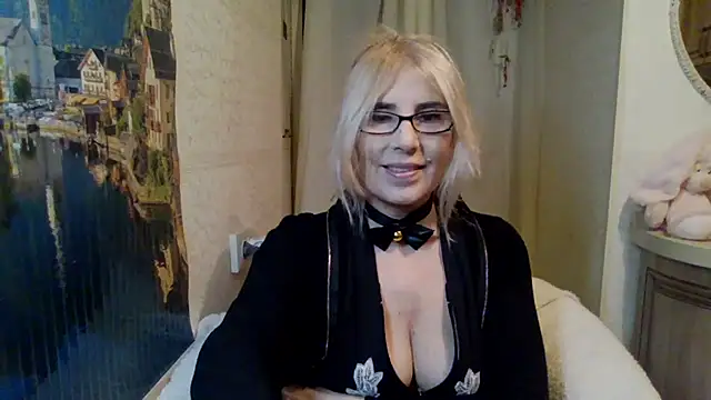 Snapshot of sweet_raspberry chatting on 13, 1, 2025 sweet raspberry online show from 13, 1, 2025